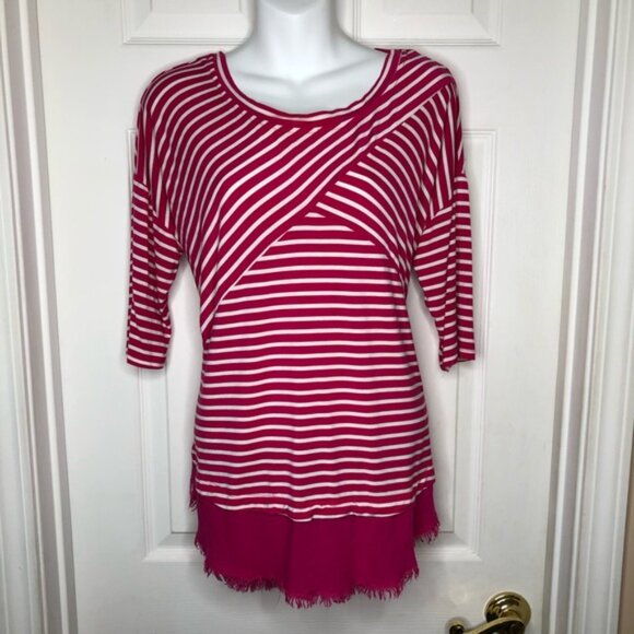 Umgee pink and white striped top raw fringe hem size small - Picture 2 of 10